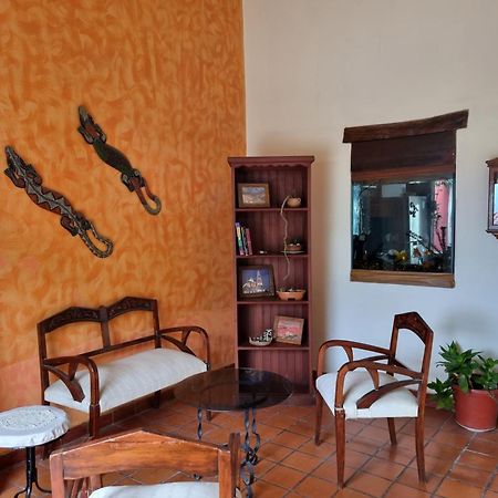 Hostal Las Rosas 萨尔塔 外观 照片