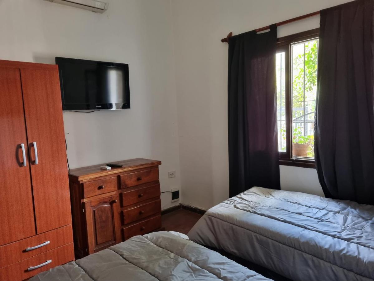 Hostal Las Rosas 萨尔塔 外观 照片