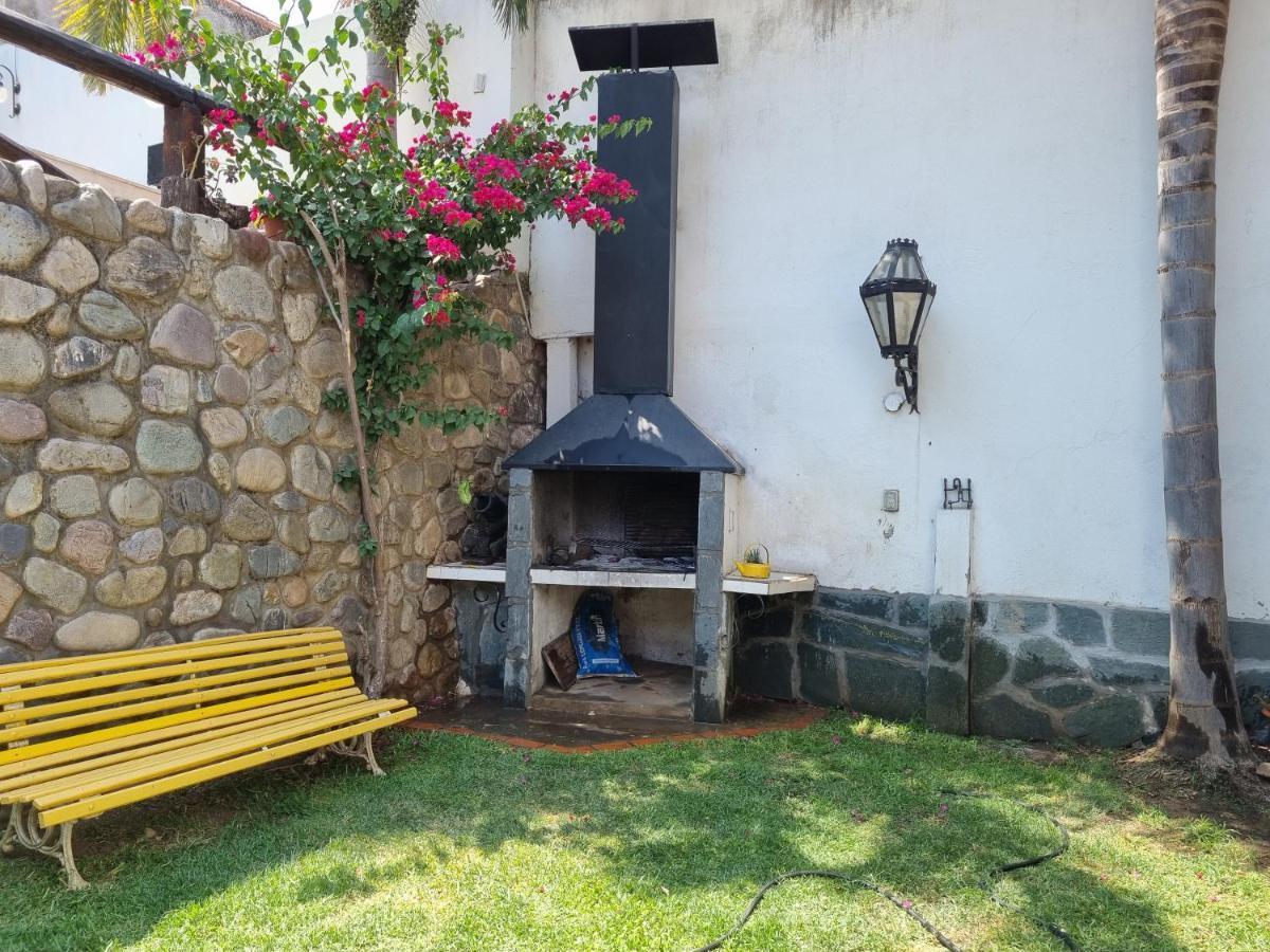 Hostal Las Rosas 萨尔塔 外观 照片
