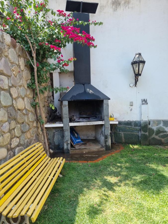 Hostal Las Rosas 萨尔塔 外观 照片
