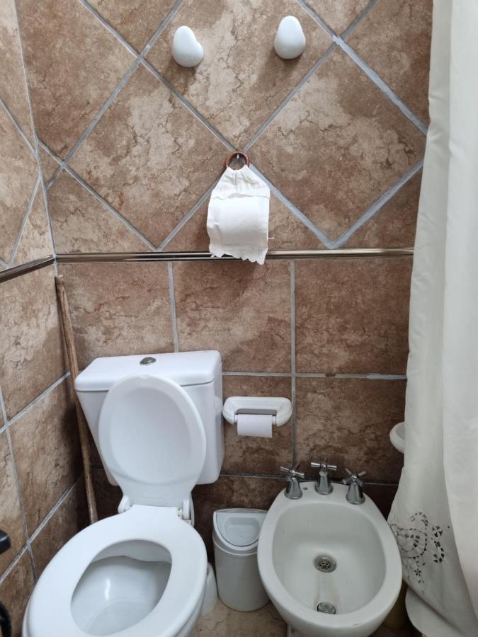 Hostal Las Rosas 萨尔塔 外观 照片
