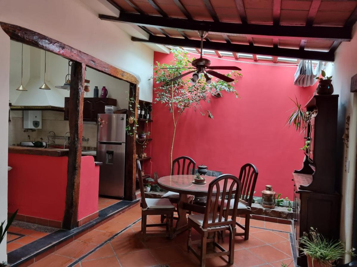Hostal Las Rosas 萨尔塔 外观 照片