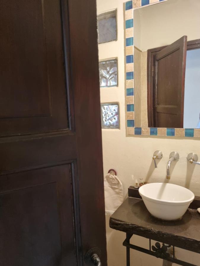 Hostal Las Rosas 萨尔塔 外观 照片